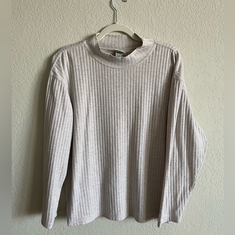 VTG Ribbed Long Sleeve Mockneck